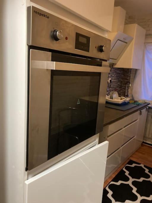 Toll Apartment Am Rhein Netflix Internet 1000 Mbits, Free Parking Duisburg Exteriör bild