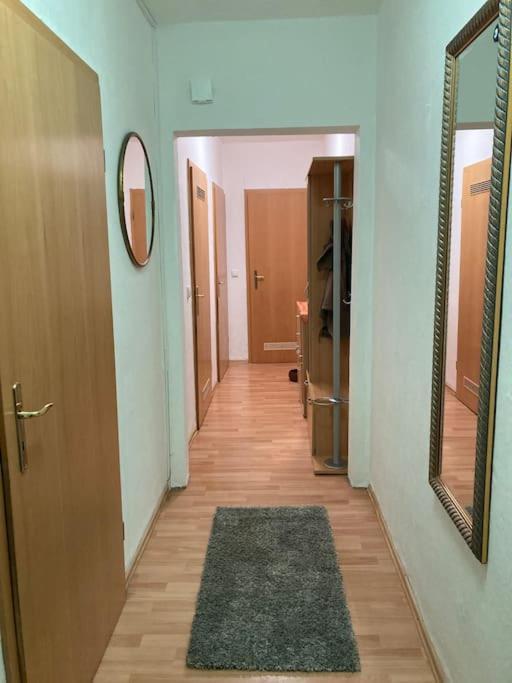 Toll Apartment Am Rhein Netflix Internet 1000 Mbits, Free Parking Duisburg Exteriör bild